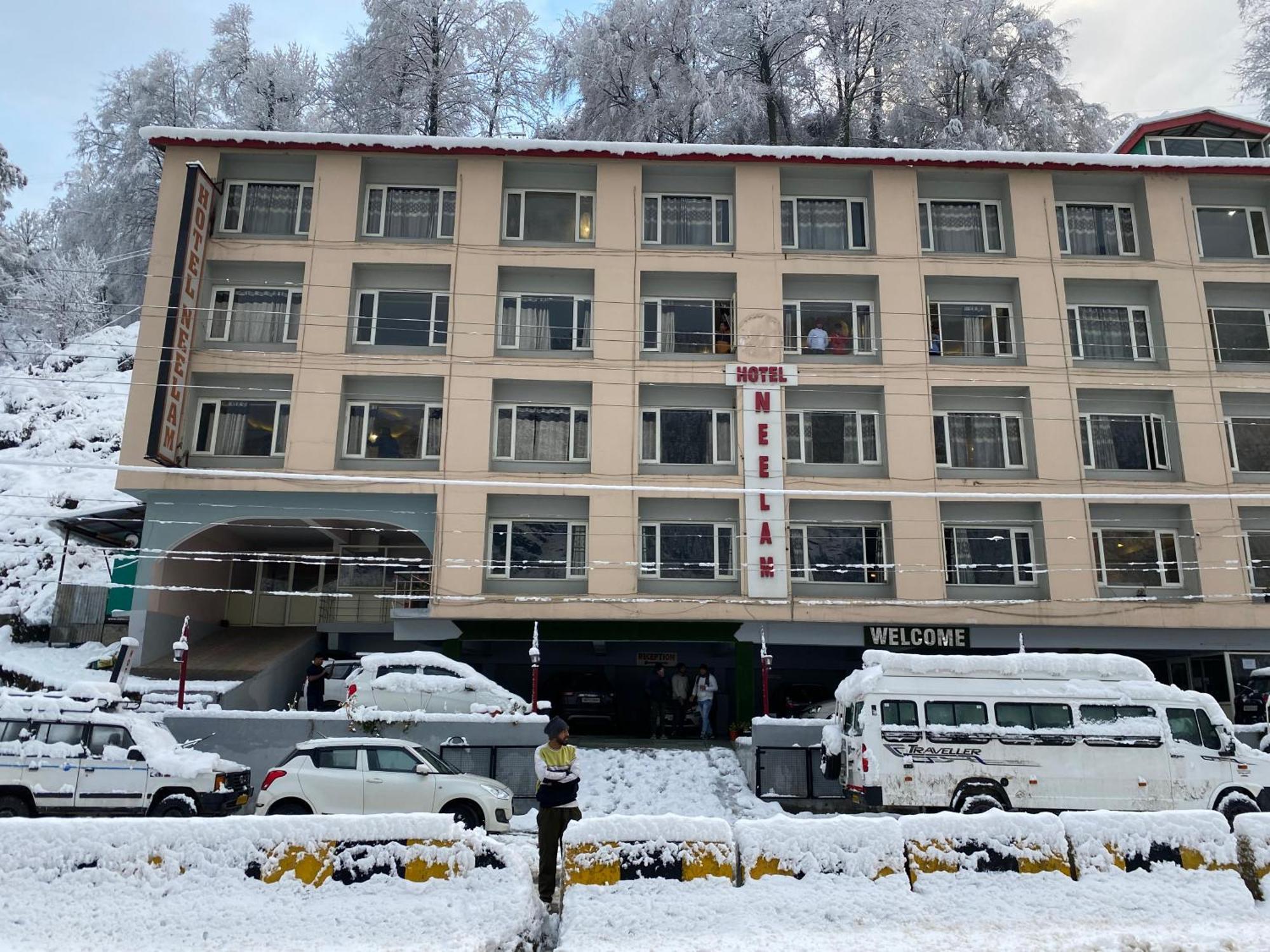 Hotel Neelam Manali Near Volvo Bus Stand Manali Manāli Exterior foto